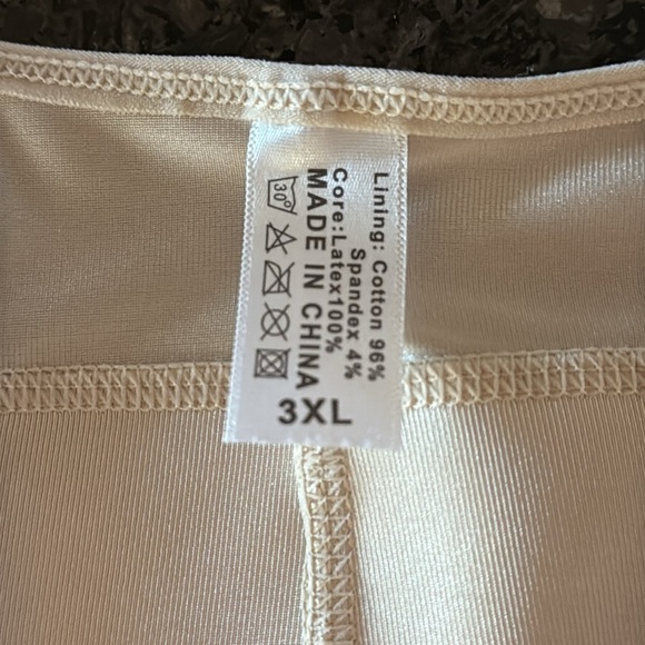 Nude Lace Trim Shapewear - Picture 6 of 6